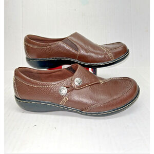Clarks Women's Ashland Lane Loafer Size 7.5 Flat Slip On Shoe Brown Leather